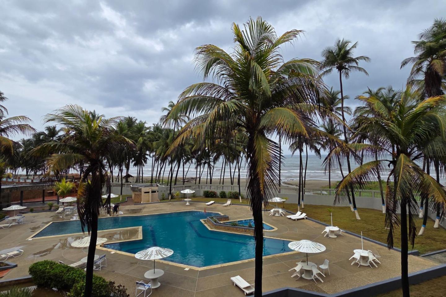 Tucacas, Frente Al Mar, Balcon, Piscina Y Playa Privada Apartment Bagian luar foto