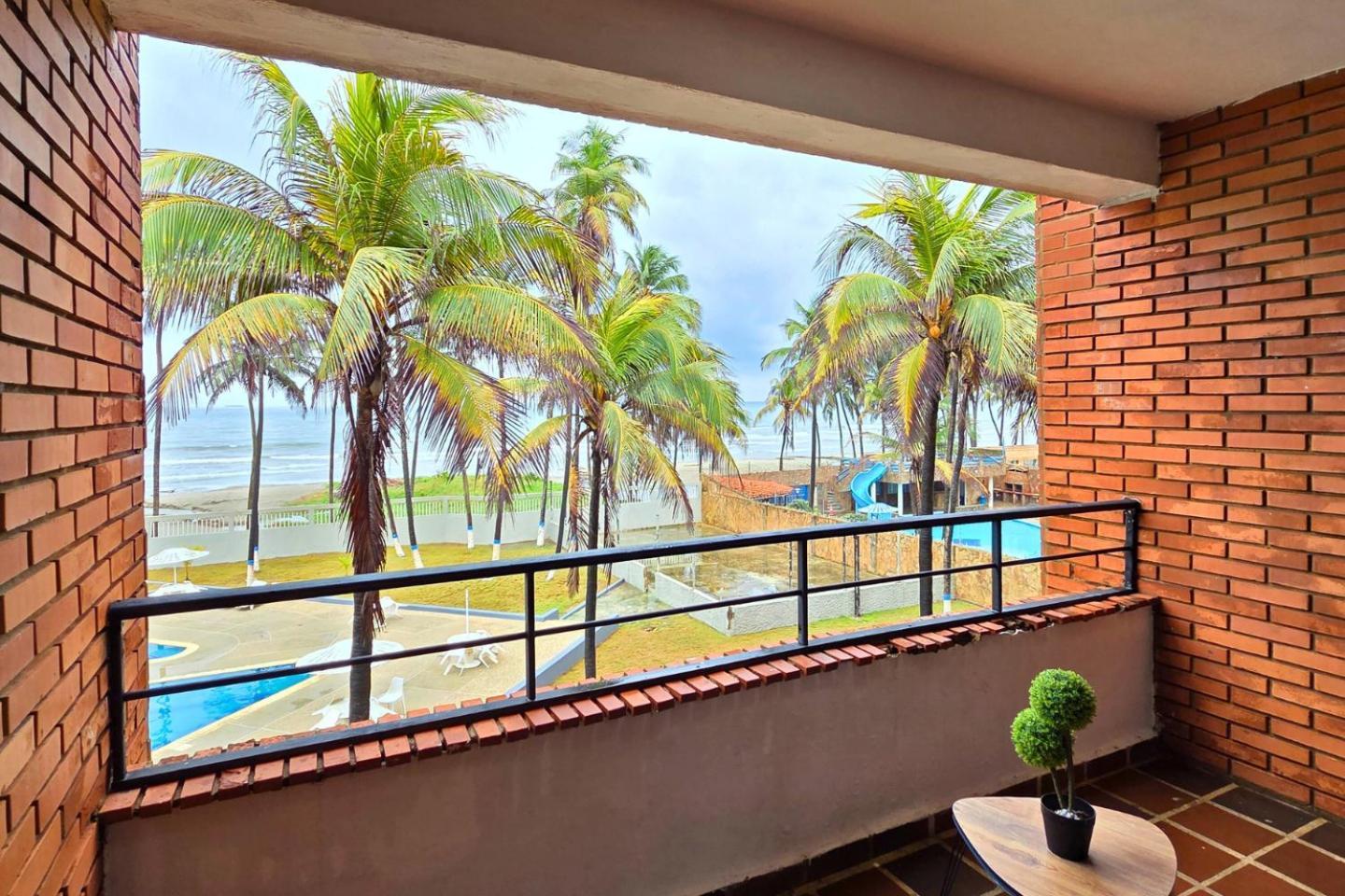 Tucacas, Frente Al Mar, Balcon, Piscina Y Playa Privada Apartment Bagian luar foto