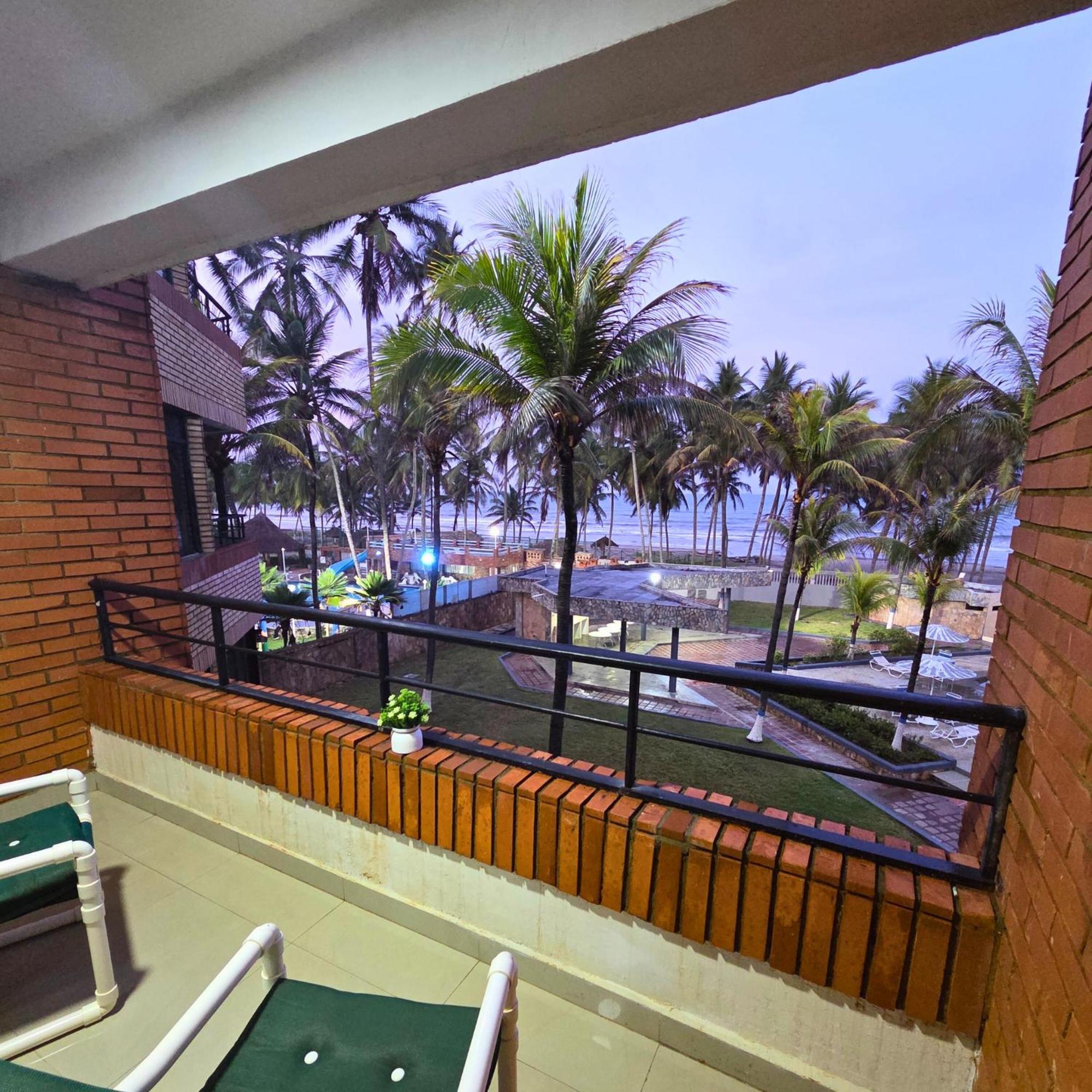 Tucacas, Frente Al Mar, Balcon, Piscina Y Playa Privada Apartment Bagian luar foto